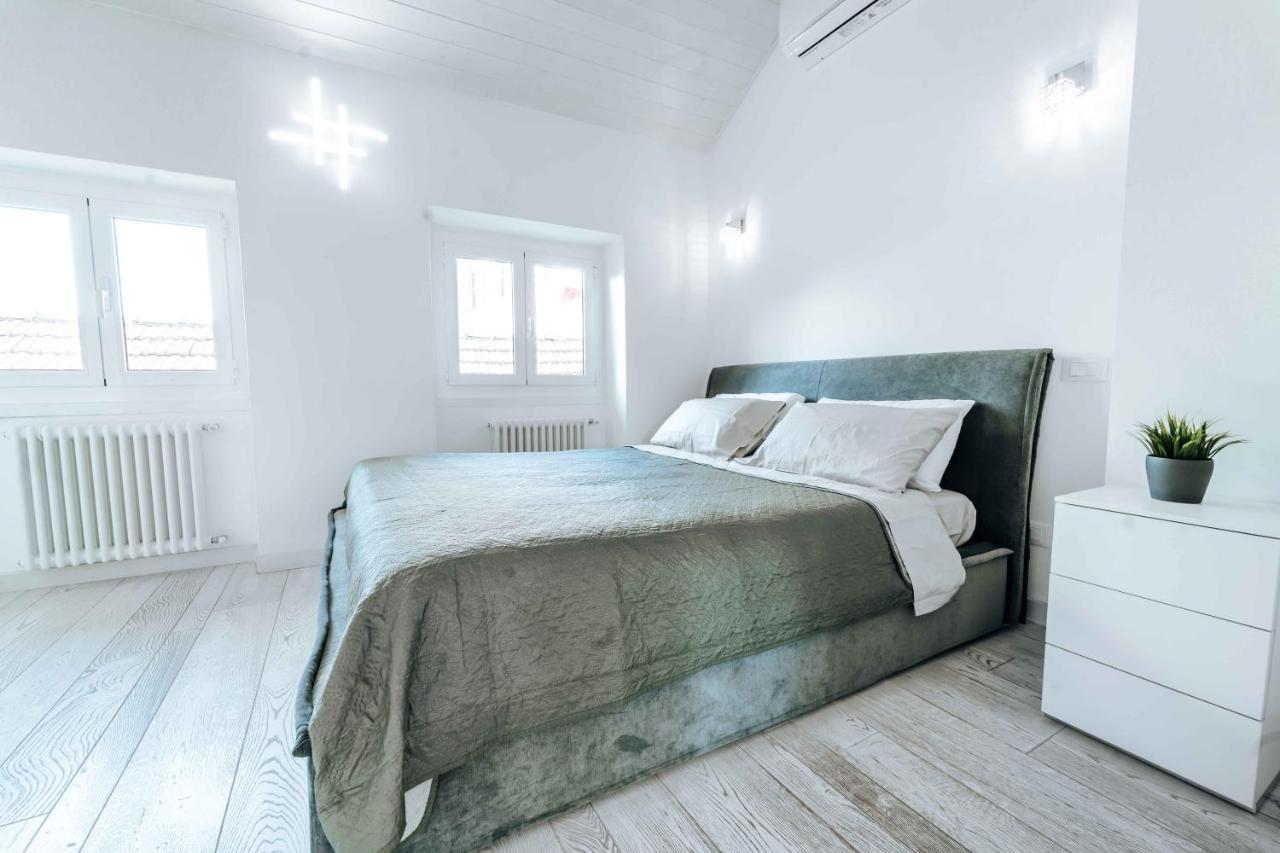 Loft Cavour - Teatro Ariston Apartment Sanremo Luaran gambar